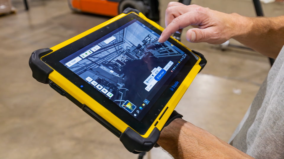  _42_https://2593655.fs1.hubspotusercontent-na1.net/hubfs/2593655/Scan-to-BIM%20Trimble%20Survey.jpg
