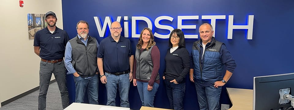 Mankato Office Group Photo-Excel Drive-02-960x360